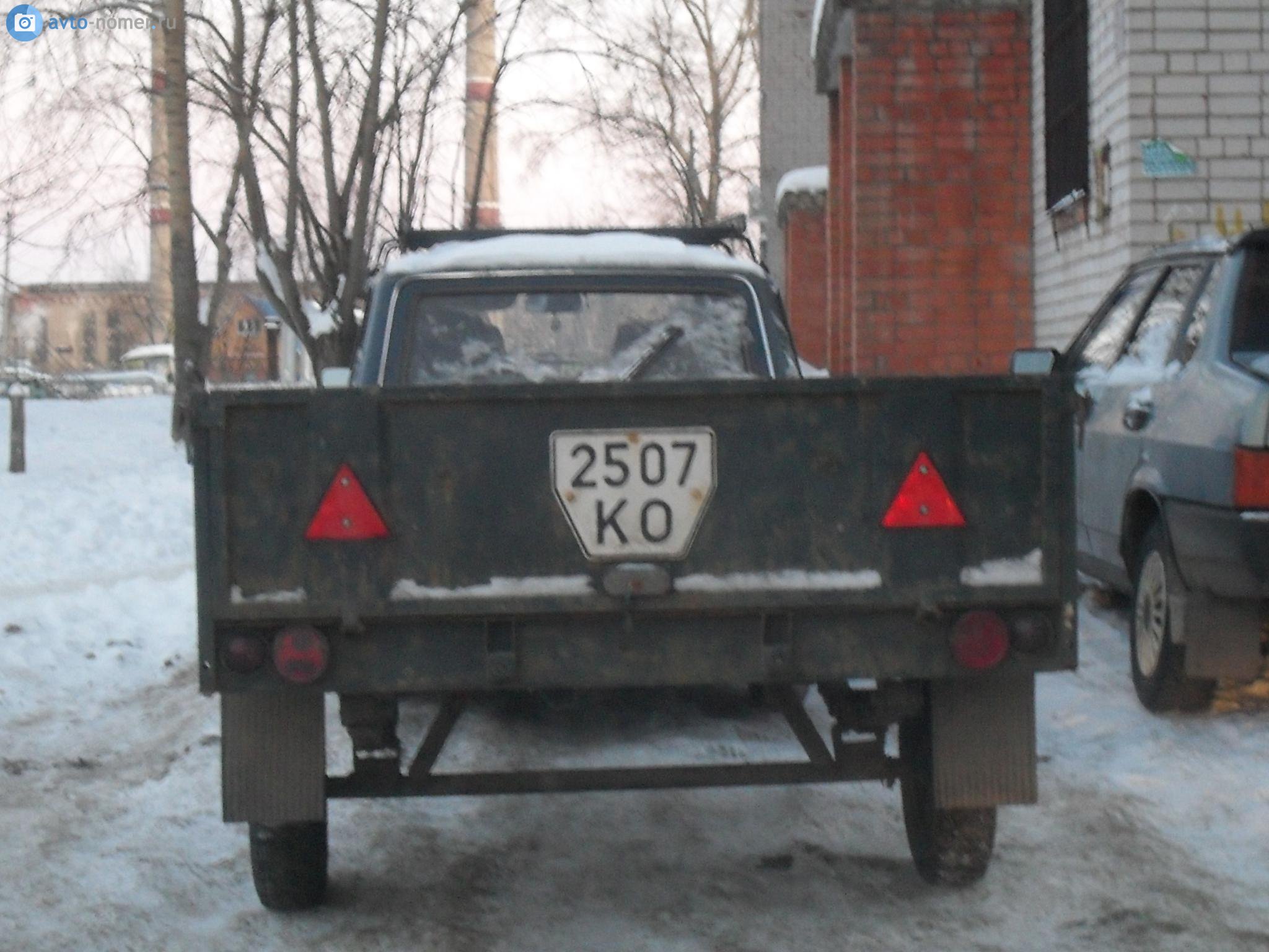 2507 КО, Trailers (1977) 