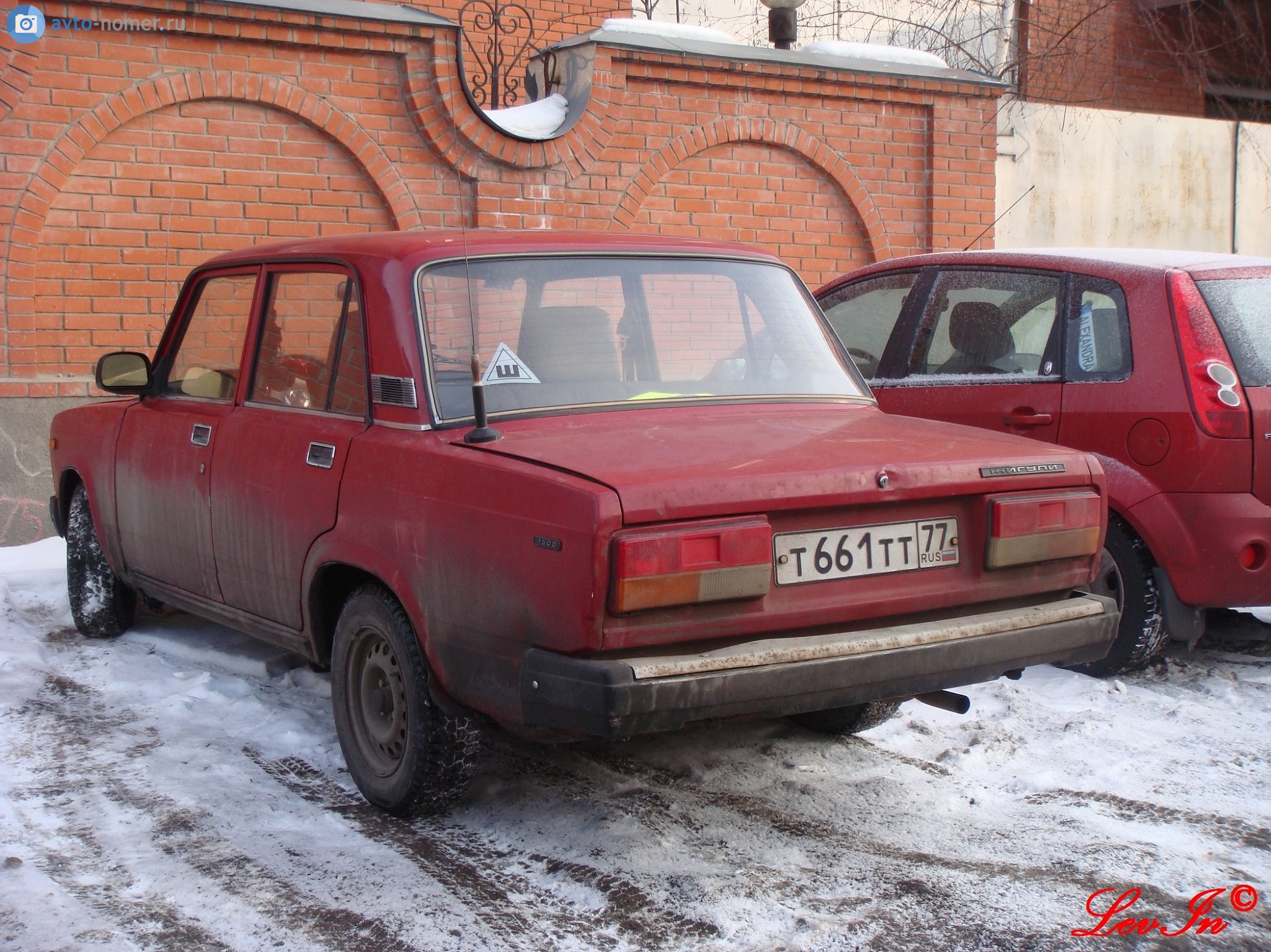 т 661 тт 77, Lada (VAZ) 2107 Жигули (Nova / Riva / Signet / 1500), 1982–2014