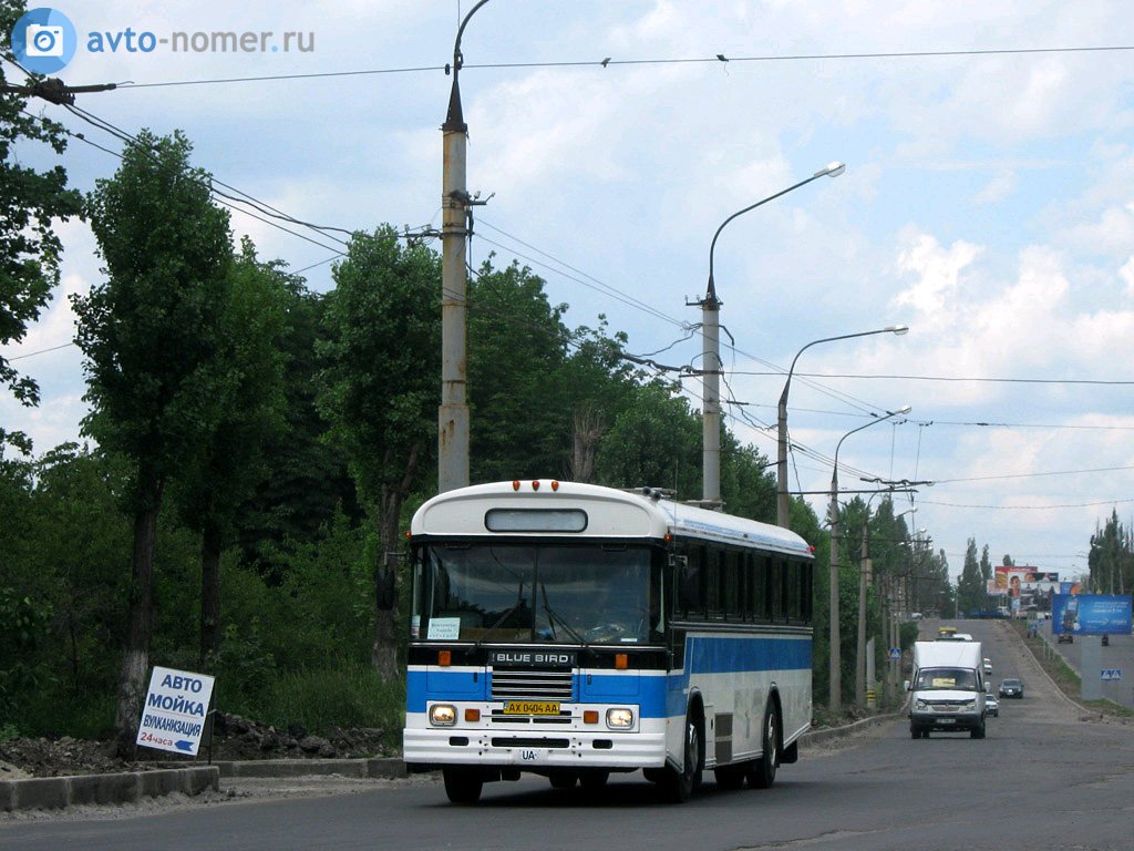 AX 0404 AA, Blue Bird TC2000 