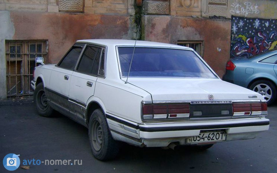 16 054-62 OT, Nissan Gloria 6th gen Sedan (430), 1979–1983