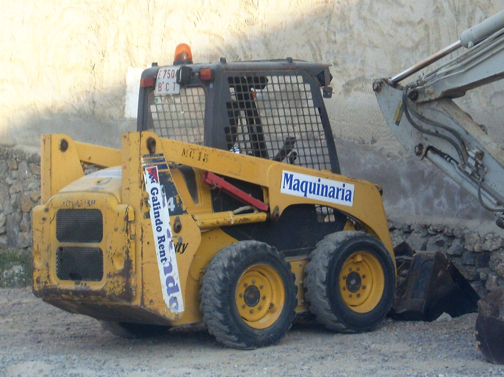 E 7504 BCT, Komatsu SK-Series 