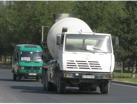 B 951 FMO, Shacman (Shaanxi) Aolong