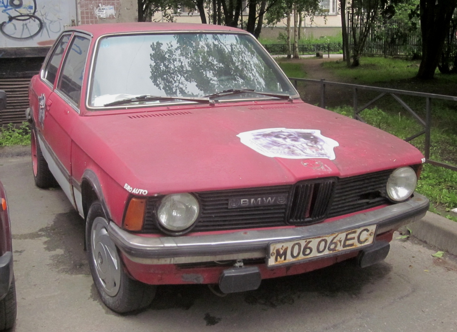 м 0606 ЕС, BMW 3 Series 1st gen Coupé (E21), 1975–1983
