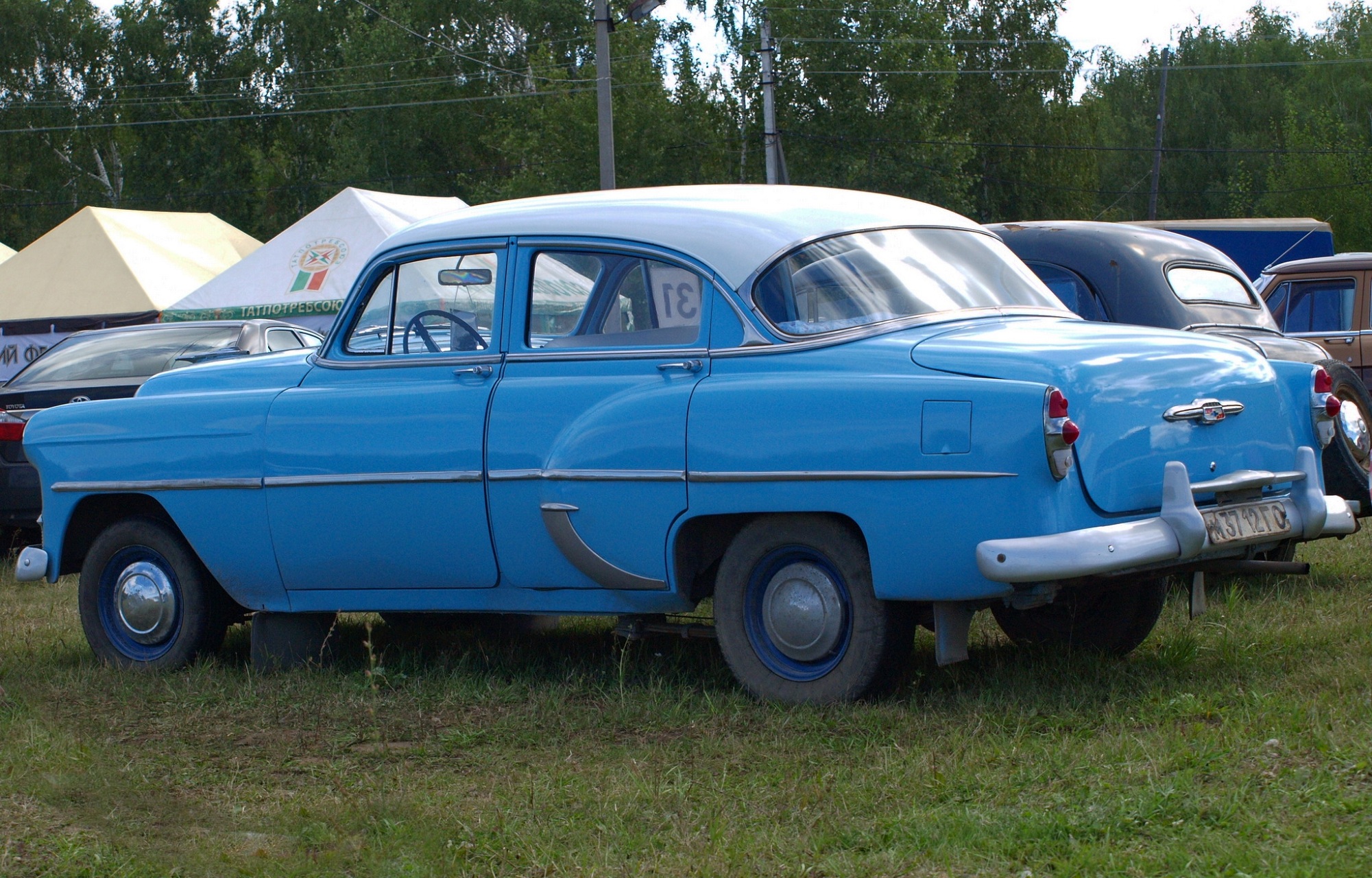м 3712 ГО, Chevrolet 210 