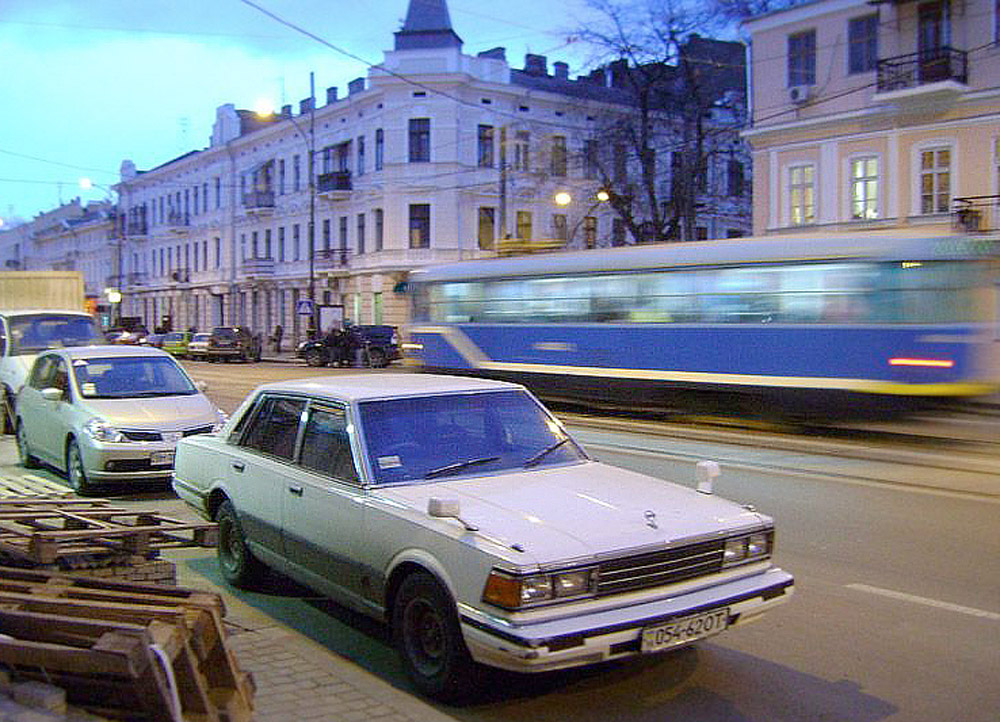 16 054-62 OT, Nissan Gloria 6th gen Sedan (430), 1979–1983