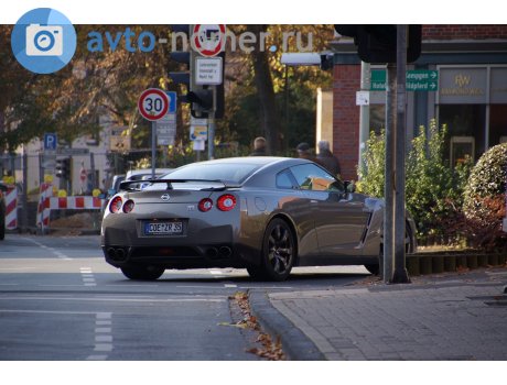 COE ZR 35, Nissan GT-R