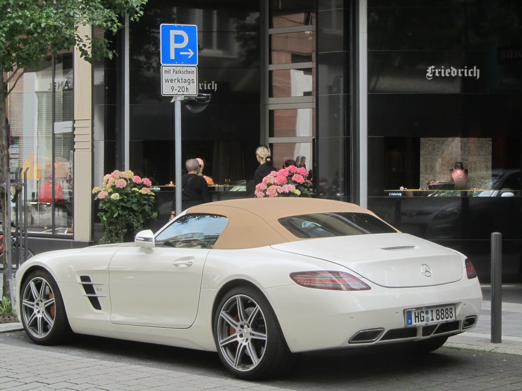 HG I 8888, Mercedes-Benz SLS AMG 1st gen Roadster (R197), 2011–2014