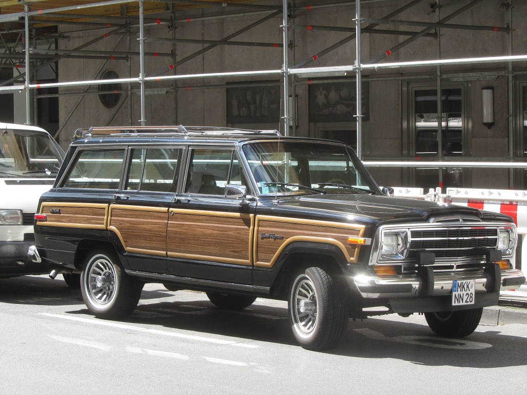 MKK NN 28, Jeep Grand Wagoneer 1st gen (SJ), 1984–1991