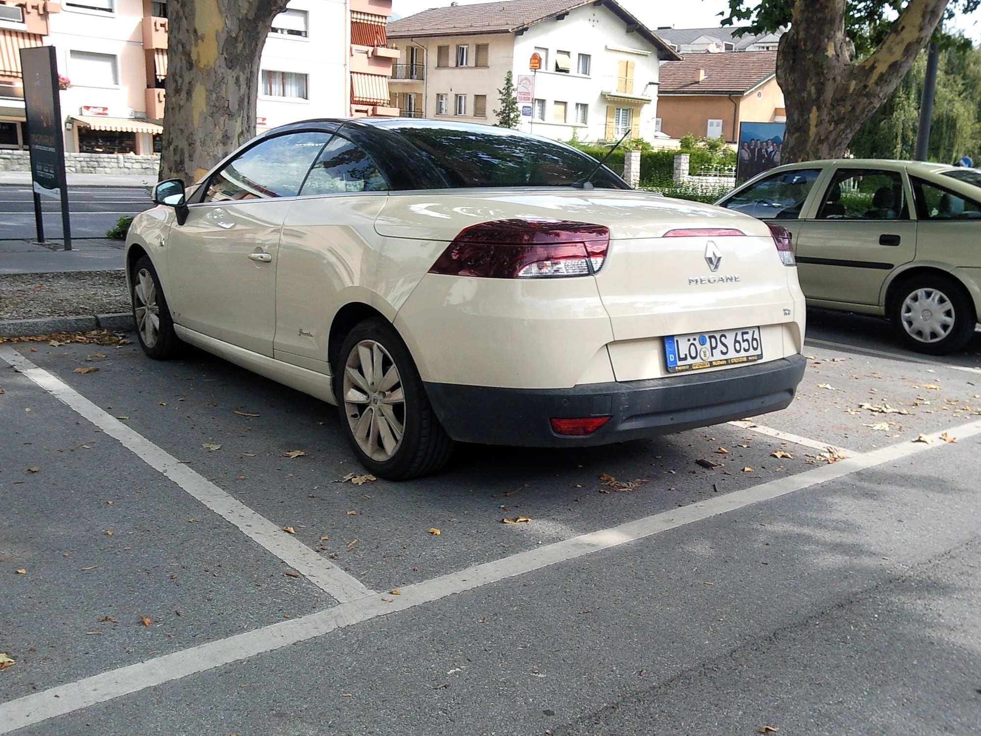 LÖ PS 656, Renault Mégane 3rd gen CC Cabriolet (E95), 2010–2016