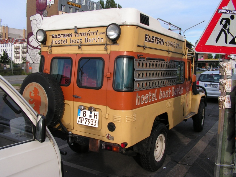 B AP 7933 H, Toyota Land Cruiser 40 3-door Troop Carrier (J47), 1960–1984