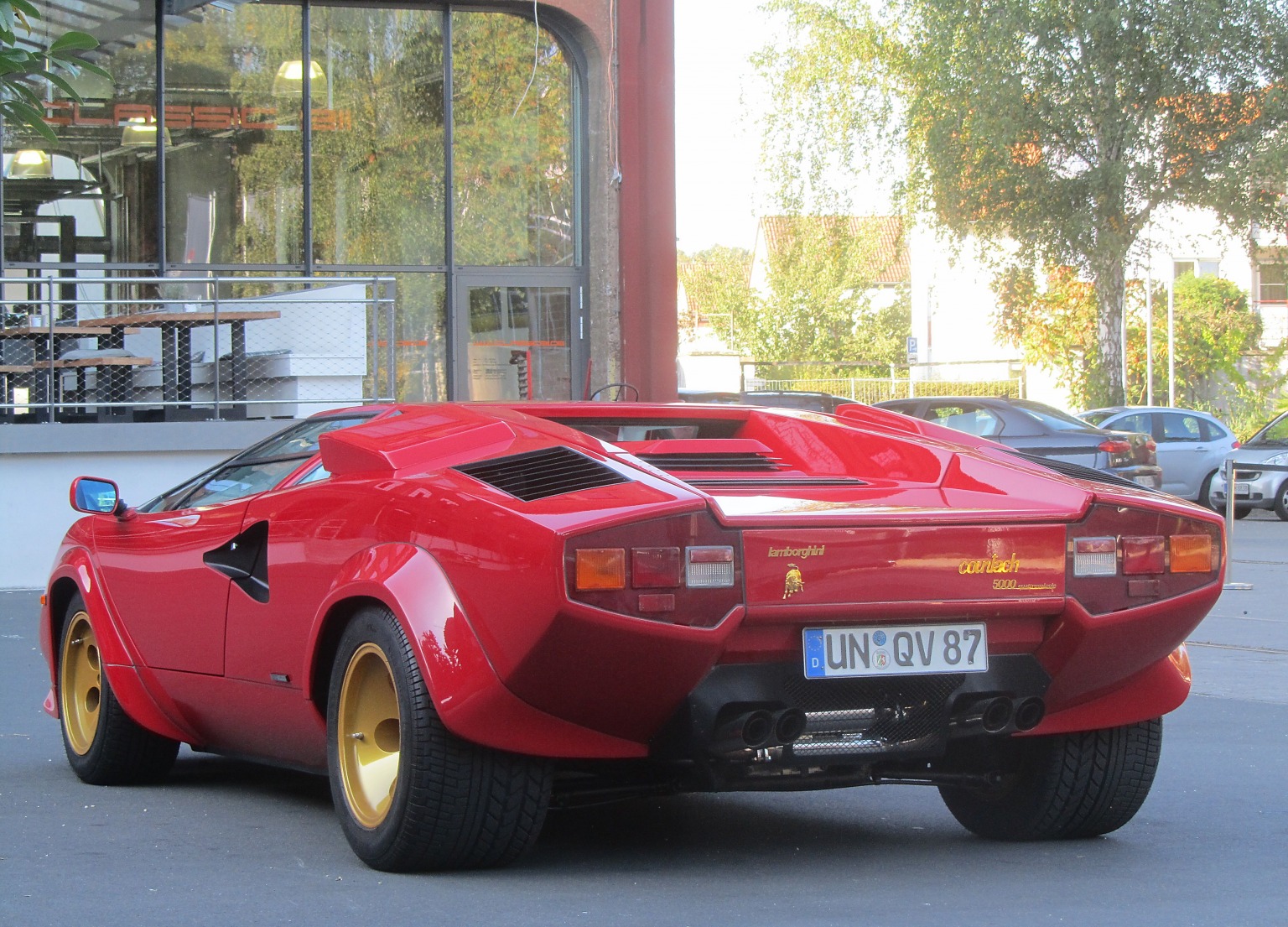 UN QV 87, Lamborghini Countach LP5000 S Quattrovalvole, 1985–1988