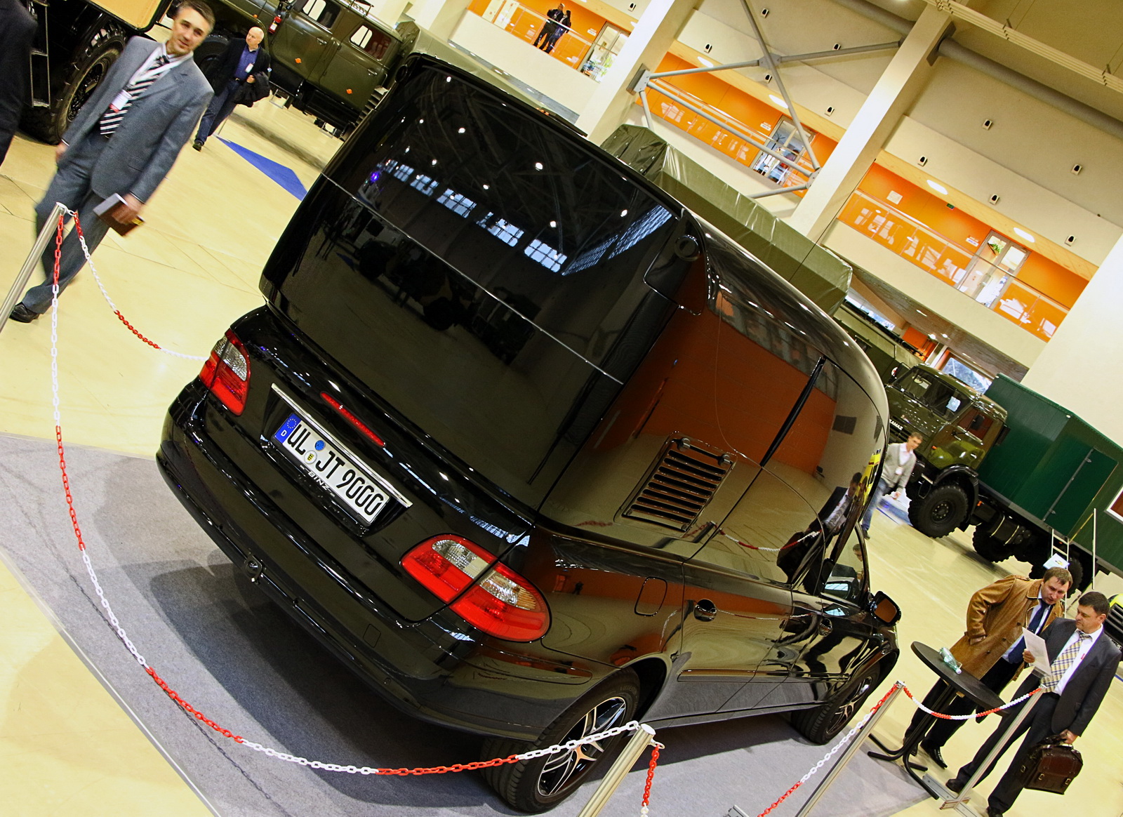 UL JT 9000, Mercedes-Benz E-Klasse 3rd gen Chassis (VF211), 2002­–2009