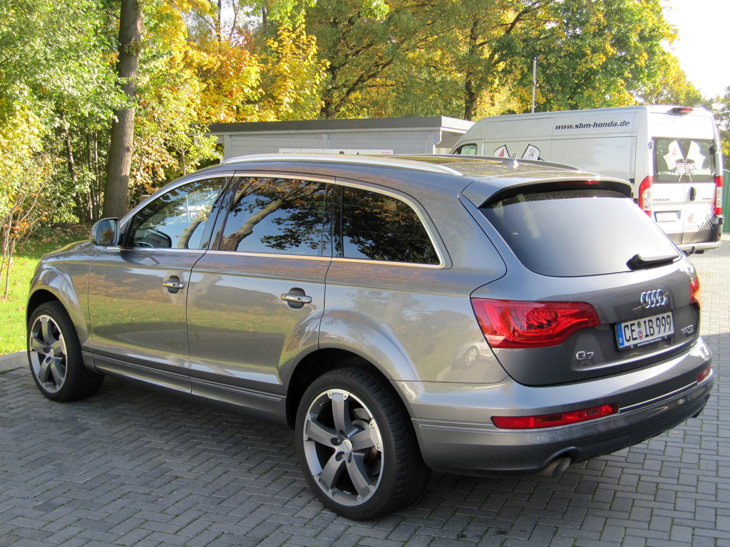 CE IB 999, Audi Q7 1st gen (4LB), facelift, 2009–2015