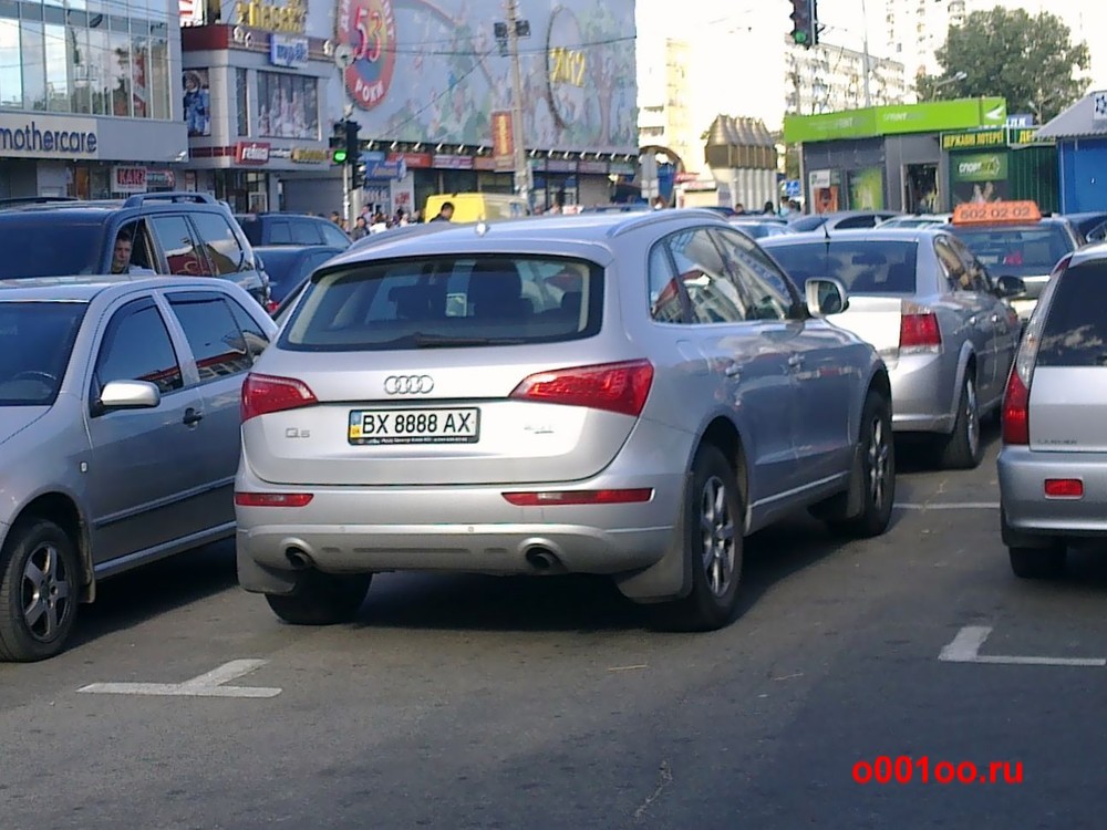 BX 8888 AX, Audi Q5 1st gen (8RB), 2008–2017