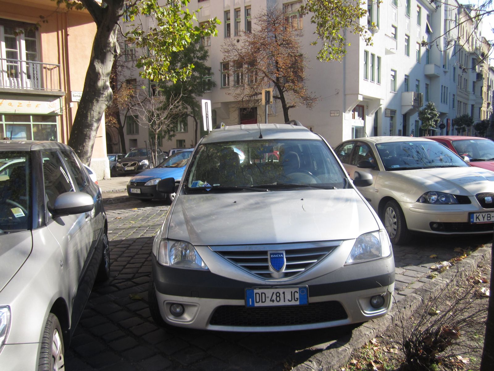 DD 481 JG, Dacia Logan 1st gen MCV (F90), facelift, 2008–2012