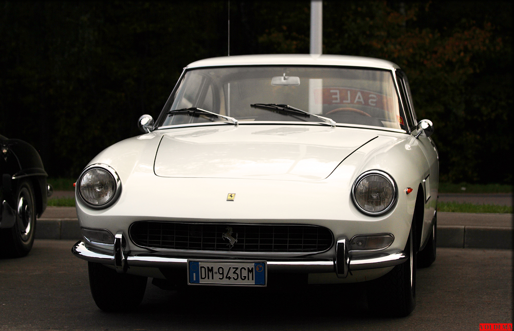 DM 943 GM, Ferrari 330 330 GT 2+2 (1964–1967)