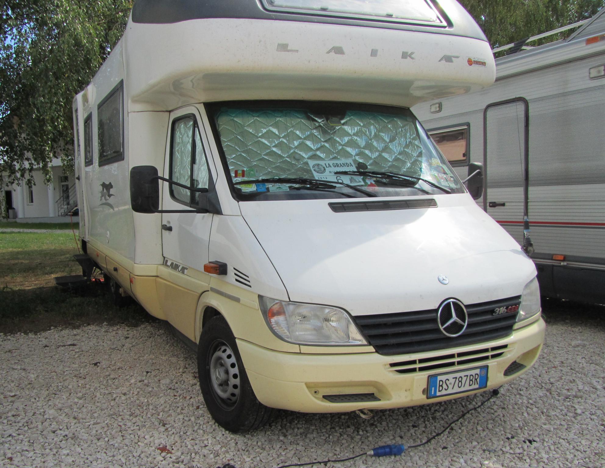 BS 787 BR, Laika Kreos 