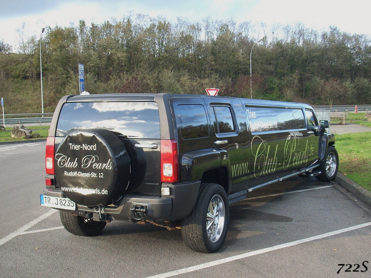 TR J 8235, HUMMER H3 1st gen SUV (GMT345), 2005–2010