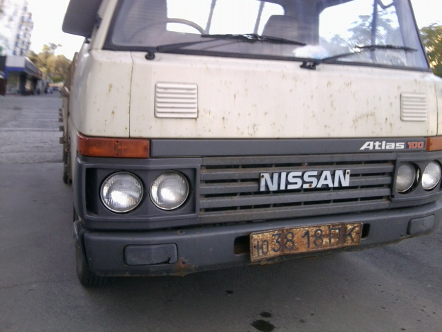 ю 3818 ПК, Nissan Atlas 1st gen 10/100/150 Light Truck (F22), 1981–1992