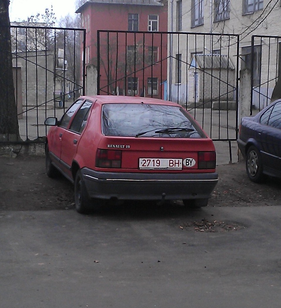 2719 BH, Renault 19 1st gen 5-door Hatch (B53), 1988–1992