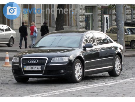 BI 0002 AO, Audi A8