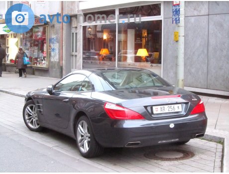 AR 256, Mercedes-Benz SL-Klasse