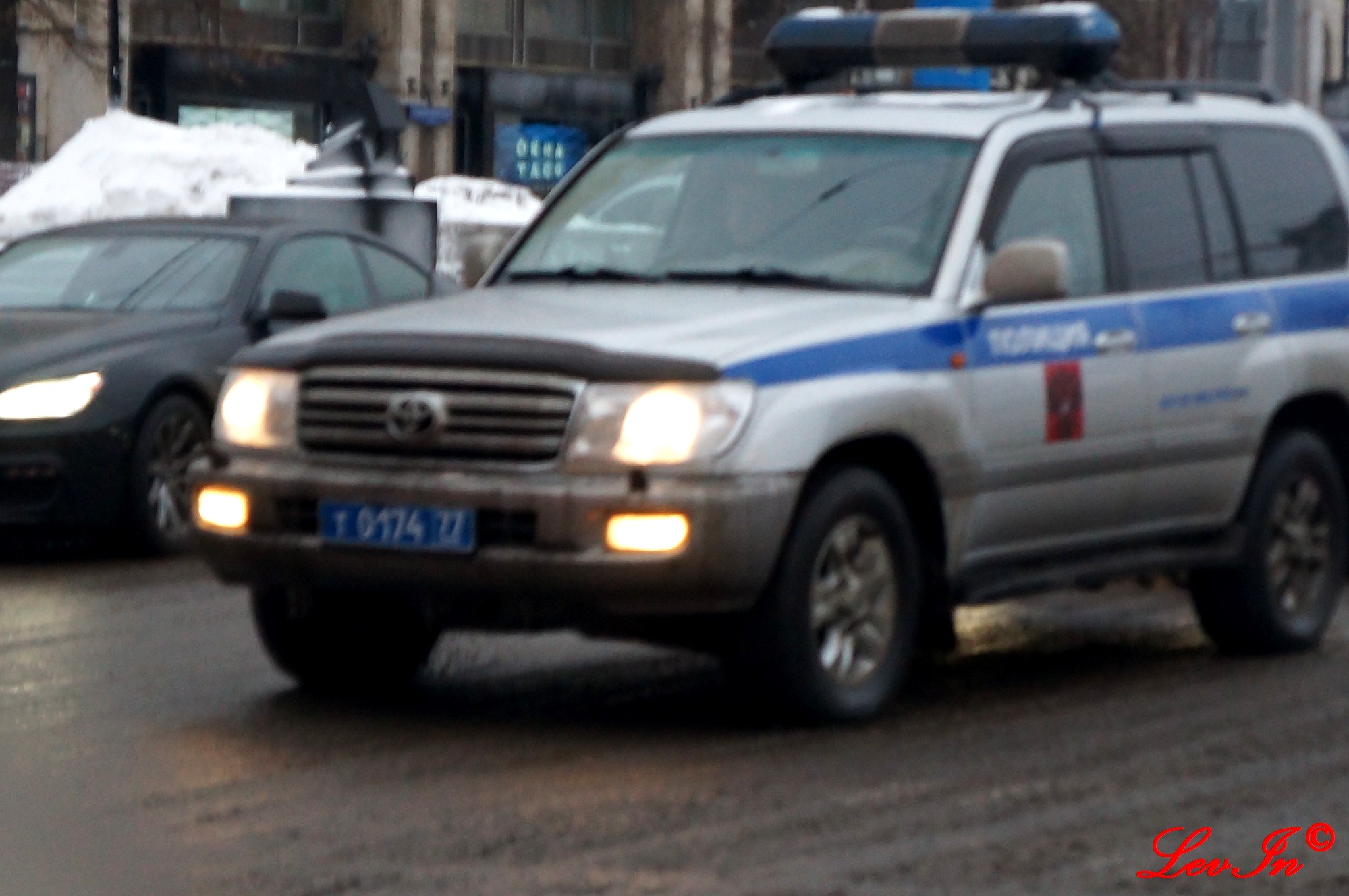 т 0174 77, Toyota Land Cruiser 100 (J100), 1998–2007